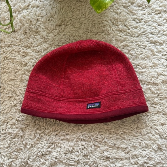 Patagonia Red Fleece Skull Cap Beanie - Picture 3 of 6